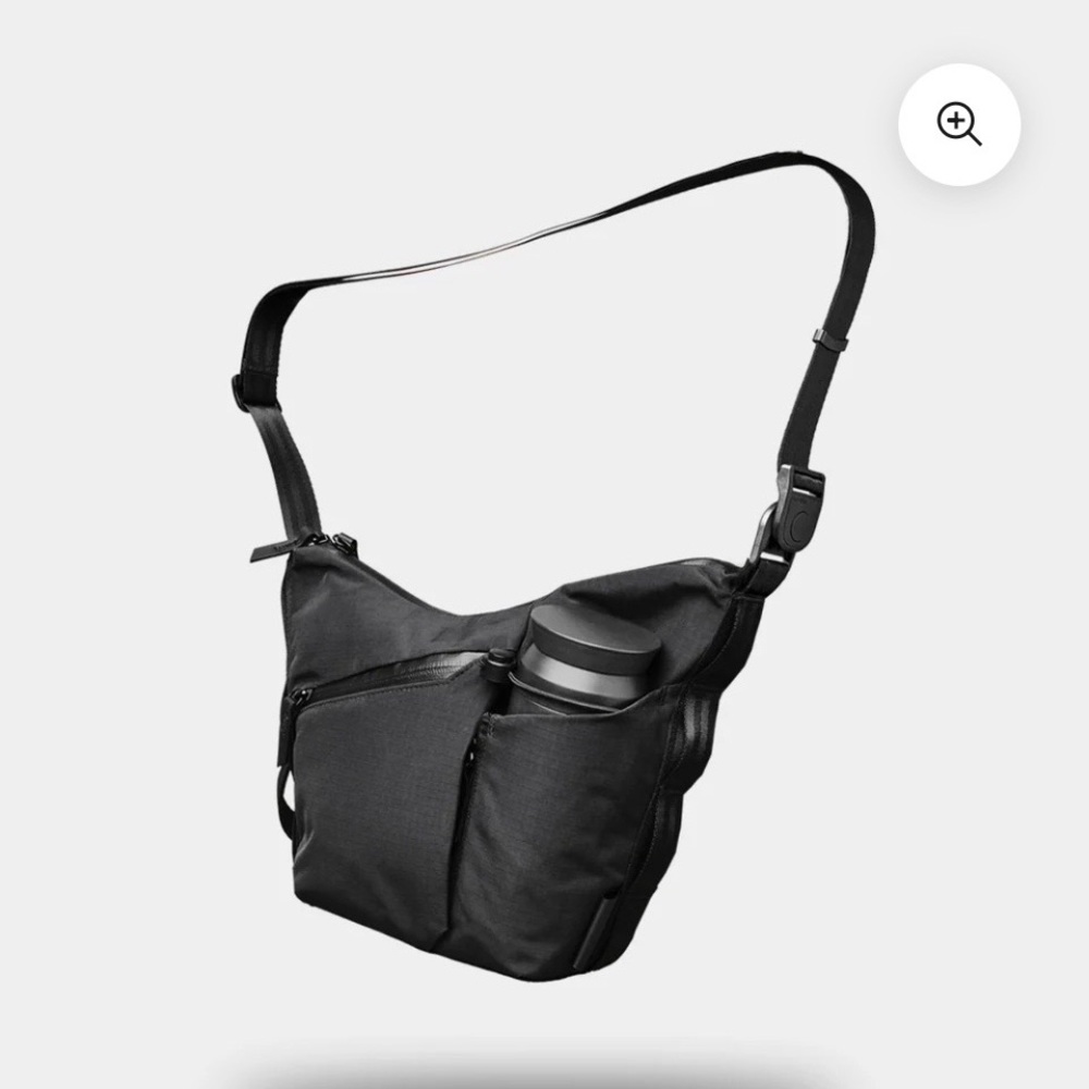 NWT Alpaka Flow Satchel 2L - A1